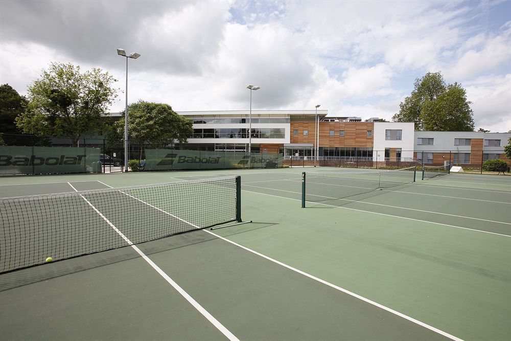 Bisham Abbey National Sports Centre Hotel Marlow  Exterior photo